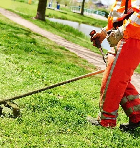 Стрижка газона в Волжском
