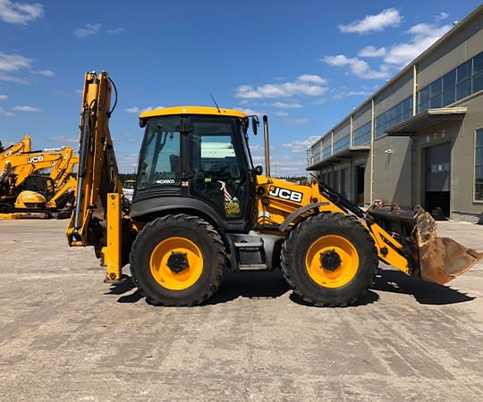 Аренда экскаватора-погрузчика в Волжском и  Волгоградской области