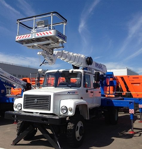 Возможности машины с подъемником-люлькой в Волжском