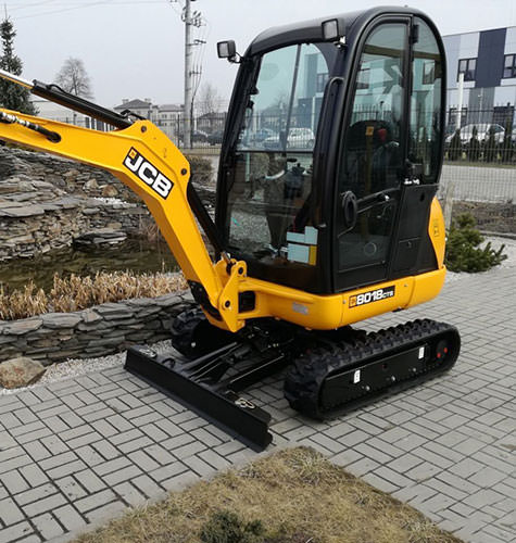 Возможности небольшого гусеничного экскаватора в Волжском