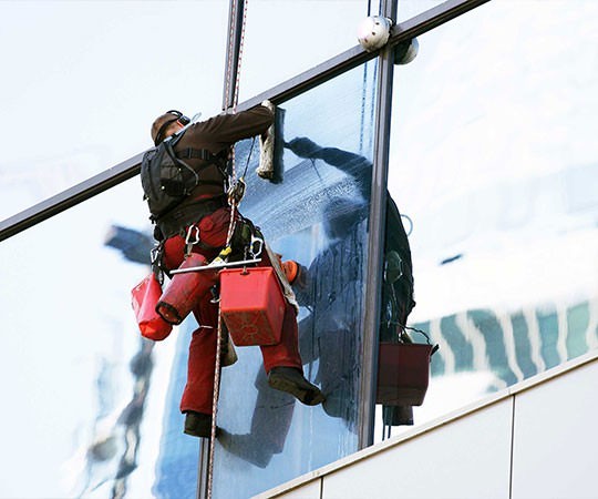 Мойка фасада на высоте в Волжском и  Волгоградской области